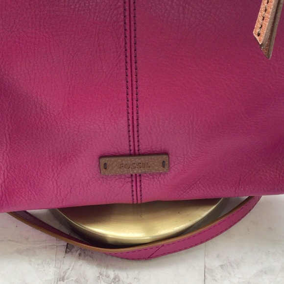 Fossil Magenta Leather Crossbody Bag - Picture 2 of 6